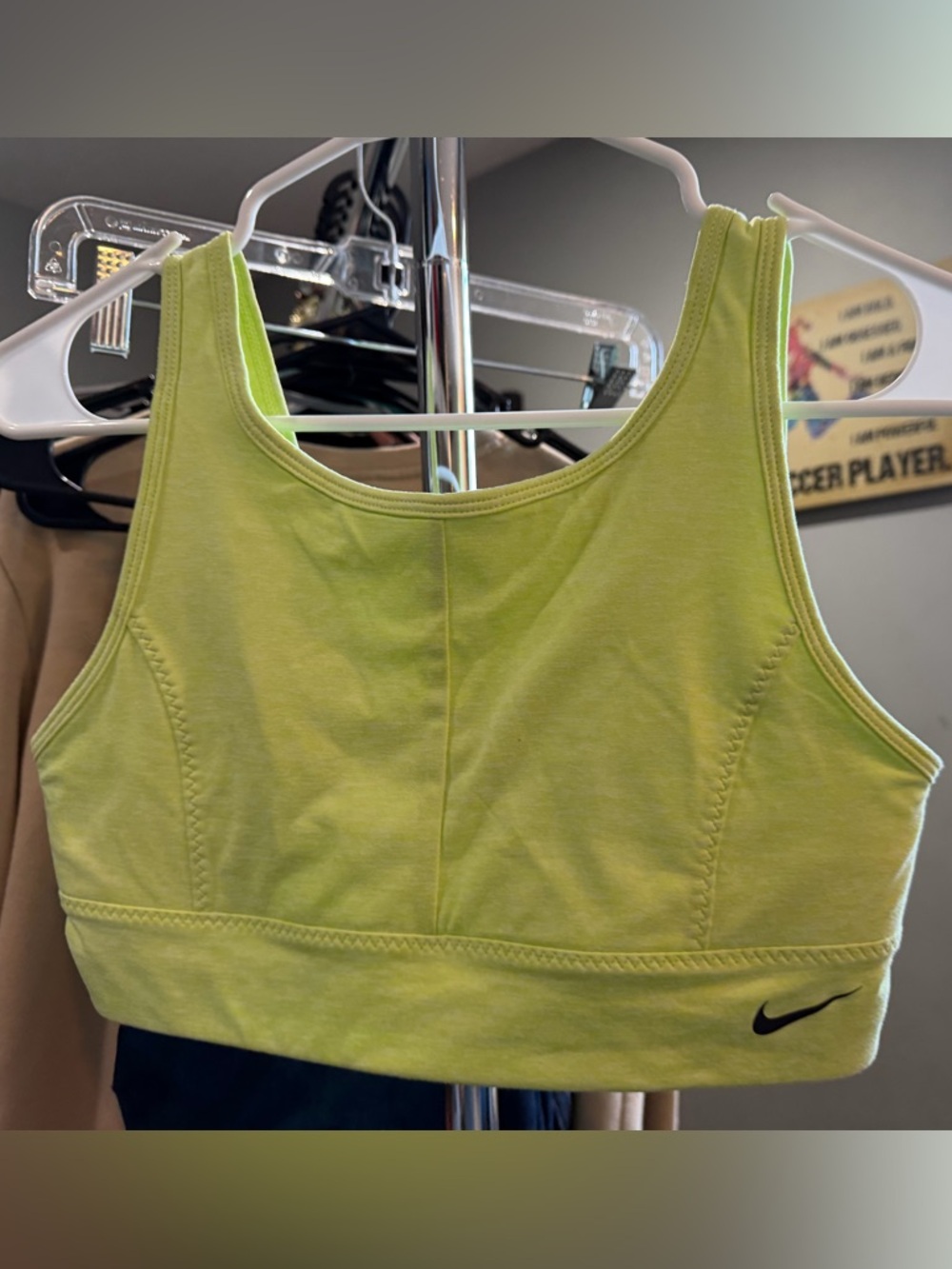 NIKE 💚